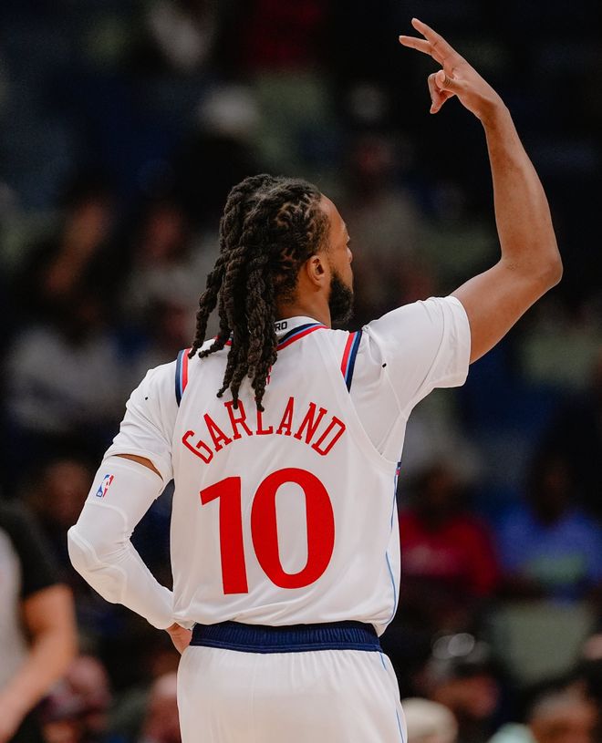 快船四连败陷伤病潮 鹈鹕双杀暴露阵容隐患