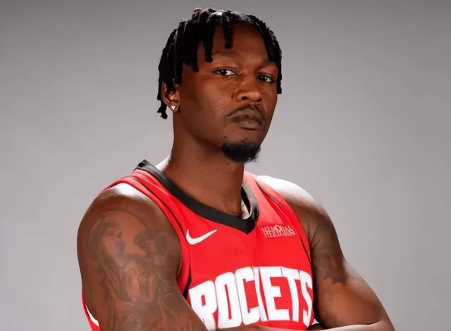 火箭大胜老鹰冲击西部第四 东契奇领跑核心调整