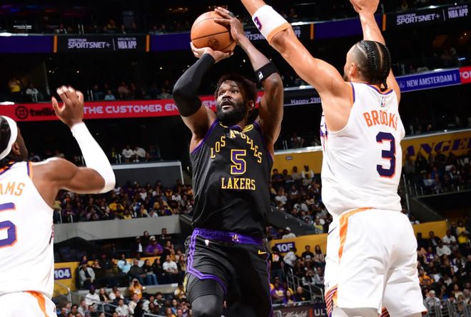 湖人轻取太阳锁定西部前四 艾顿表现低迷引关注