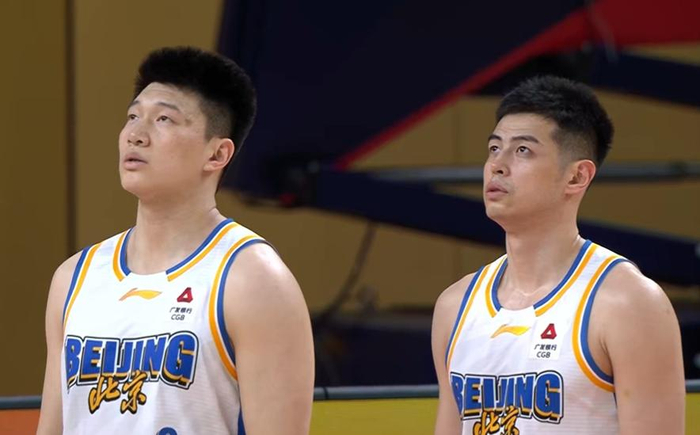 CBA常规赛第40轮：广厦逆转同曦终结连败 深圳连